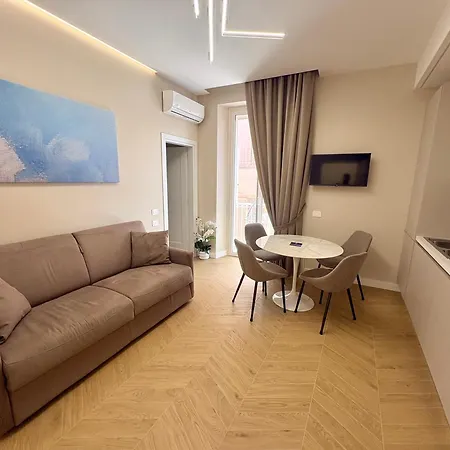 Apartment Live In *